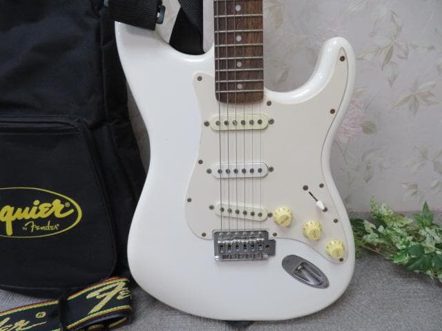 t*n様 16RR1824Squier by Fender BULLETSTRA - メルカリ