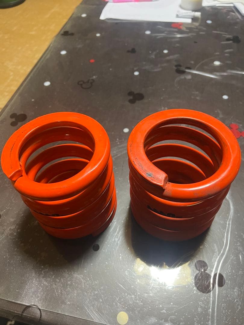 MAQs スプリング ID65.66自由長100 26k MAQs ID65 H180mm 26K MAQS 2本セット 送料無料 直巻 直巻き