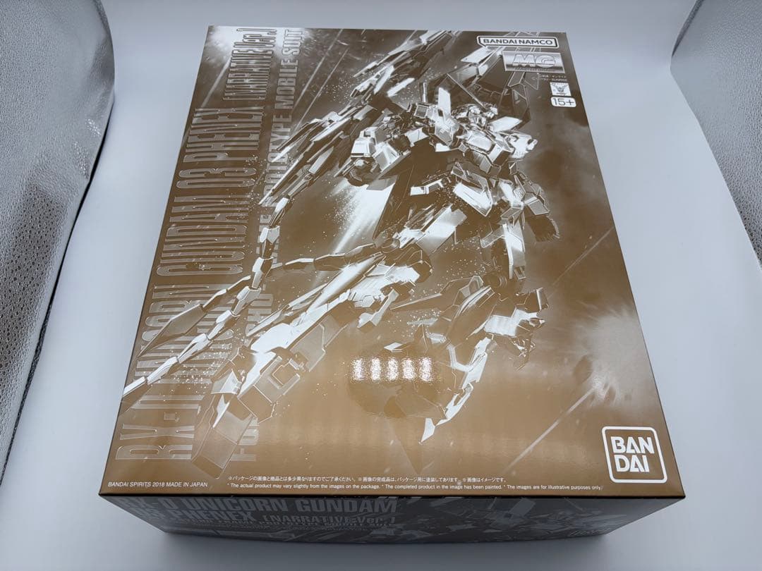 MG RX-0 ユニコーンガンダム 03 フェネクス (ナラティブ版) MG 1/100 ユニコーンガンダム3号機 フェネクス （ナラティブVer