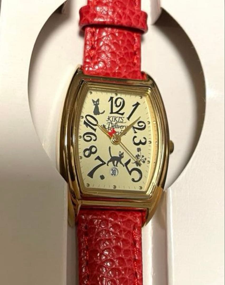 ジブリ 魔女の宅急便 トノー型腕時計 廃盤品 - メルカリ
