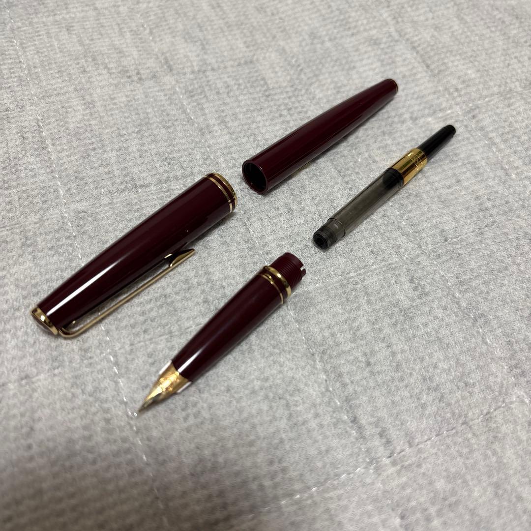 モンブラン絶版モデルCLASSIC 万年筆 ボルドー EF ペン先14K - メルカリ