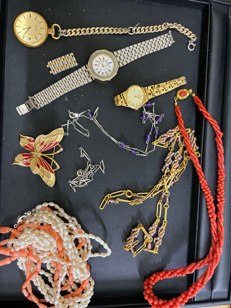 【遺品整理】まとめ売り時計、アクセサリー 遺品整理 アクセサリー まとめ売り ネックレス ブローチ 時計 本珊瑚