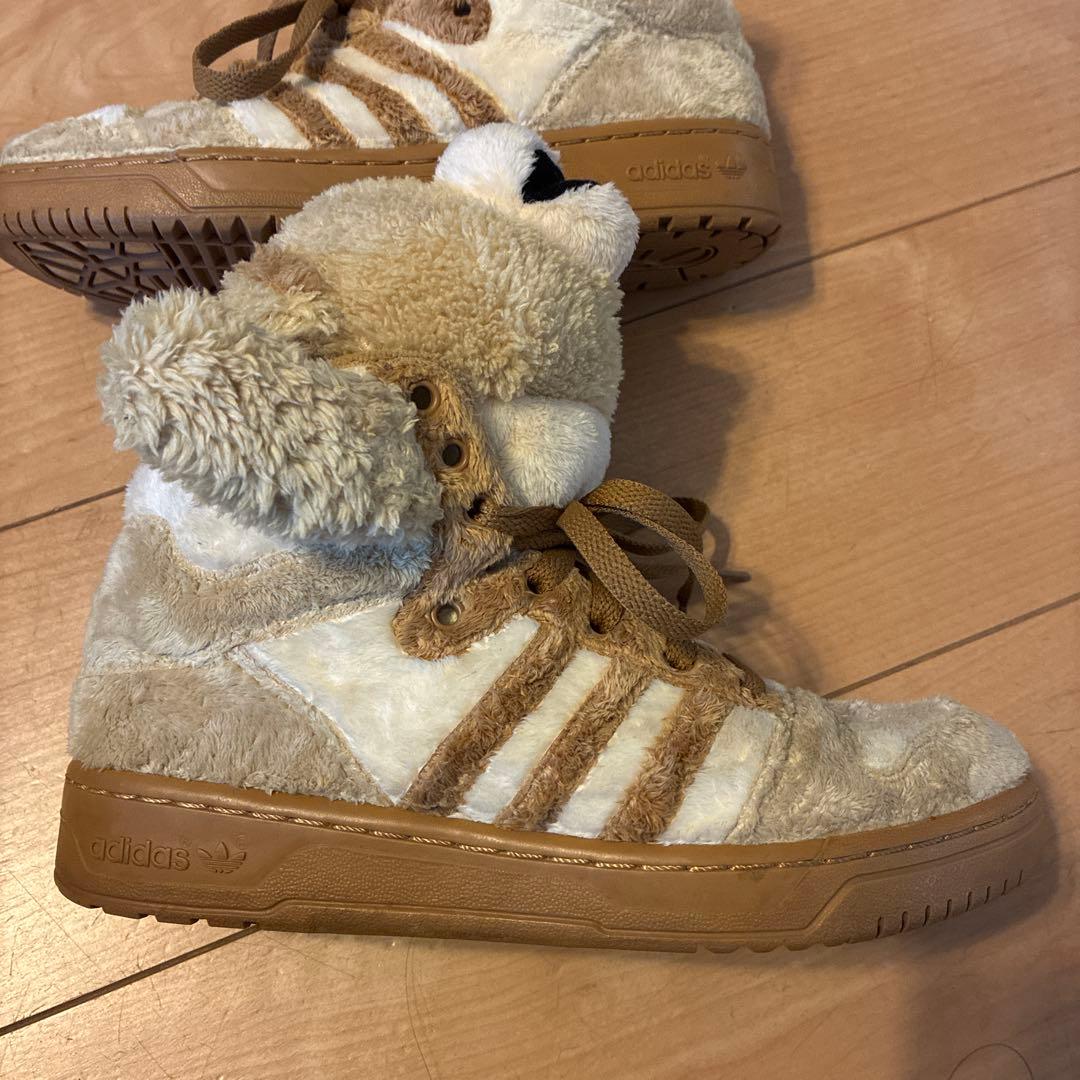 コラボ　アディダス×ジェレミー・スコット　テディベア スニーカー 23.5cm