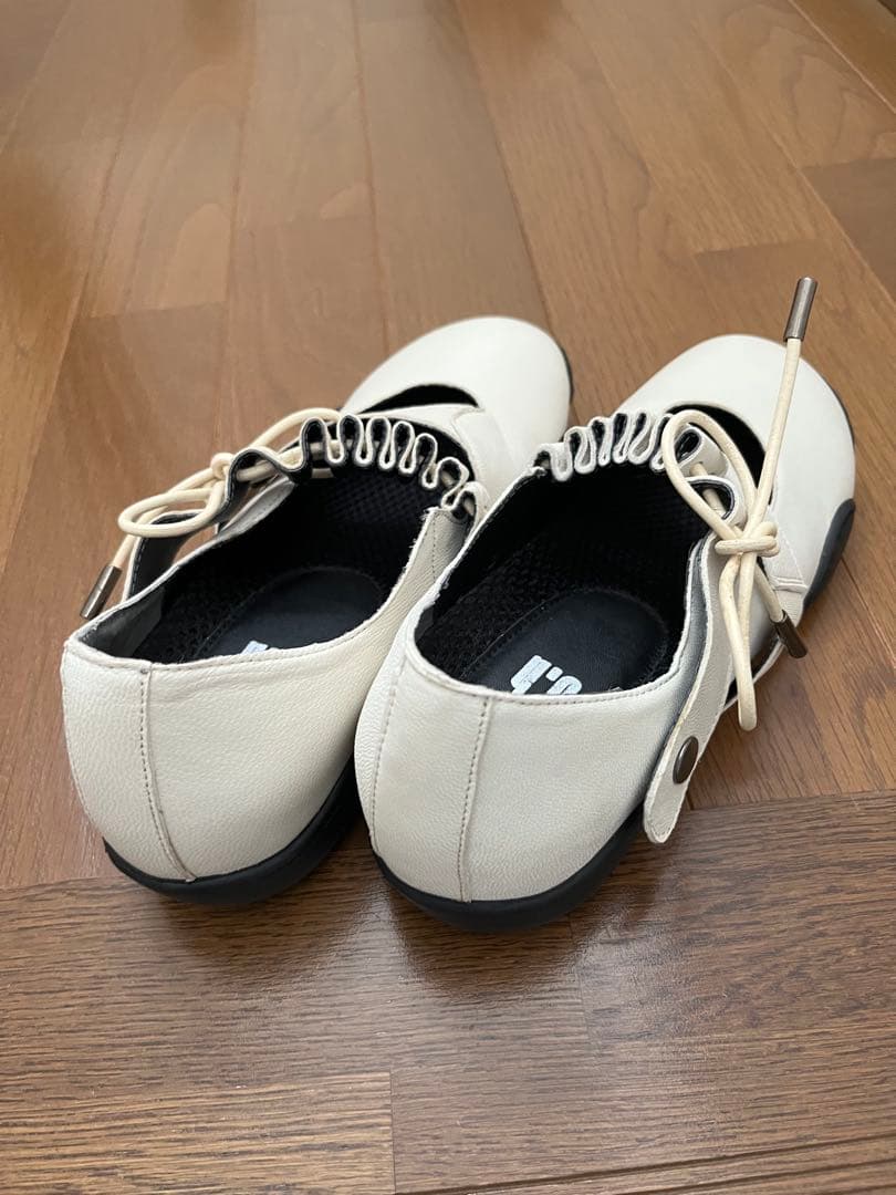 再値下げ未使用 センソユニコ ホワイト本革 23センチ - メルカリ