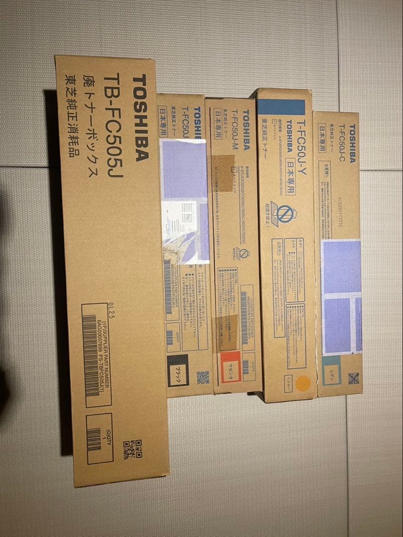 新品未使用　東芝製　トナー4本セット　廃トナーボックス TOSHIBA（東芝） TB-FC505J 廃トナーボックス 純正品 ・アウトレット