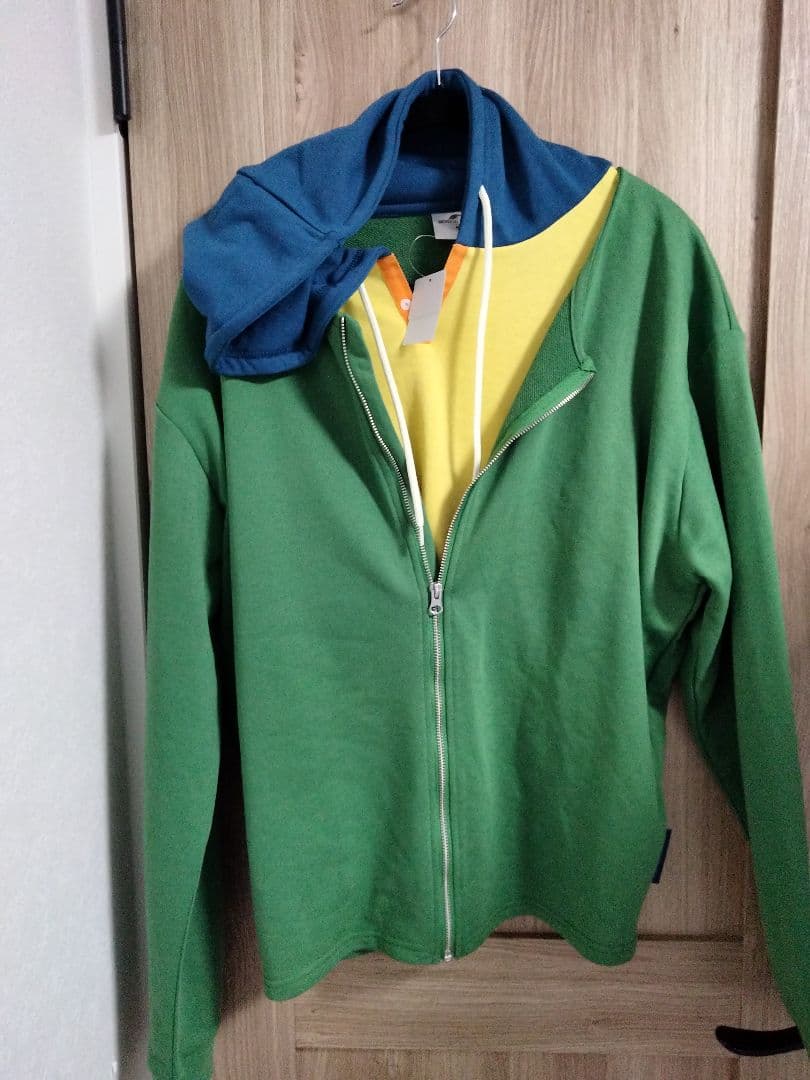 USJ コナン 工藤 新一 パーカー - メルカリ