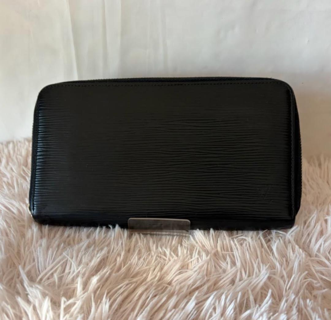 LOUIS VUITTON エピ ジッピーオーガナイザー ブラックメンズ長財布黒