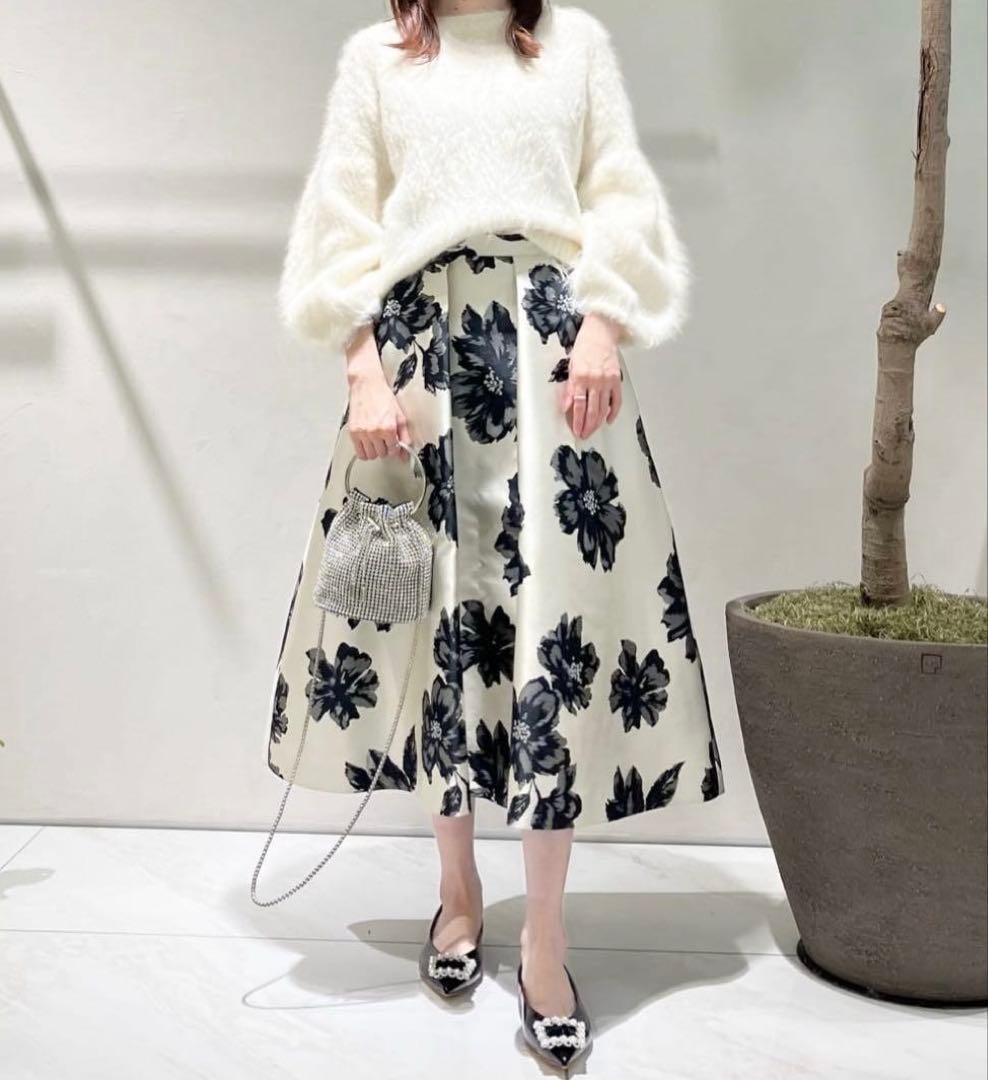 新品未使用タグ付】allureville ラメフラワージャガード スカート