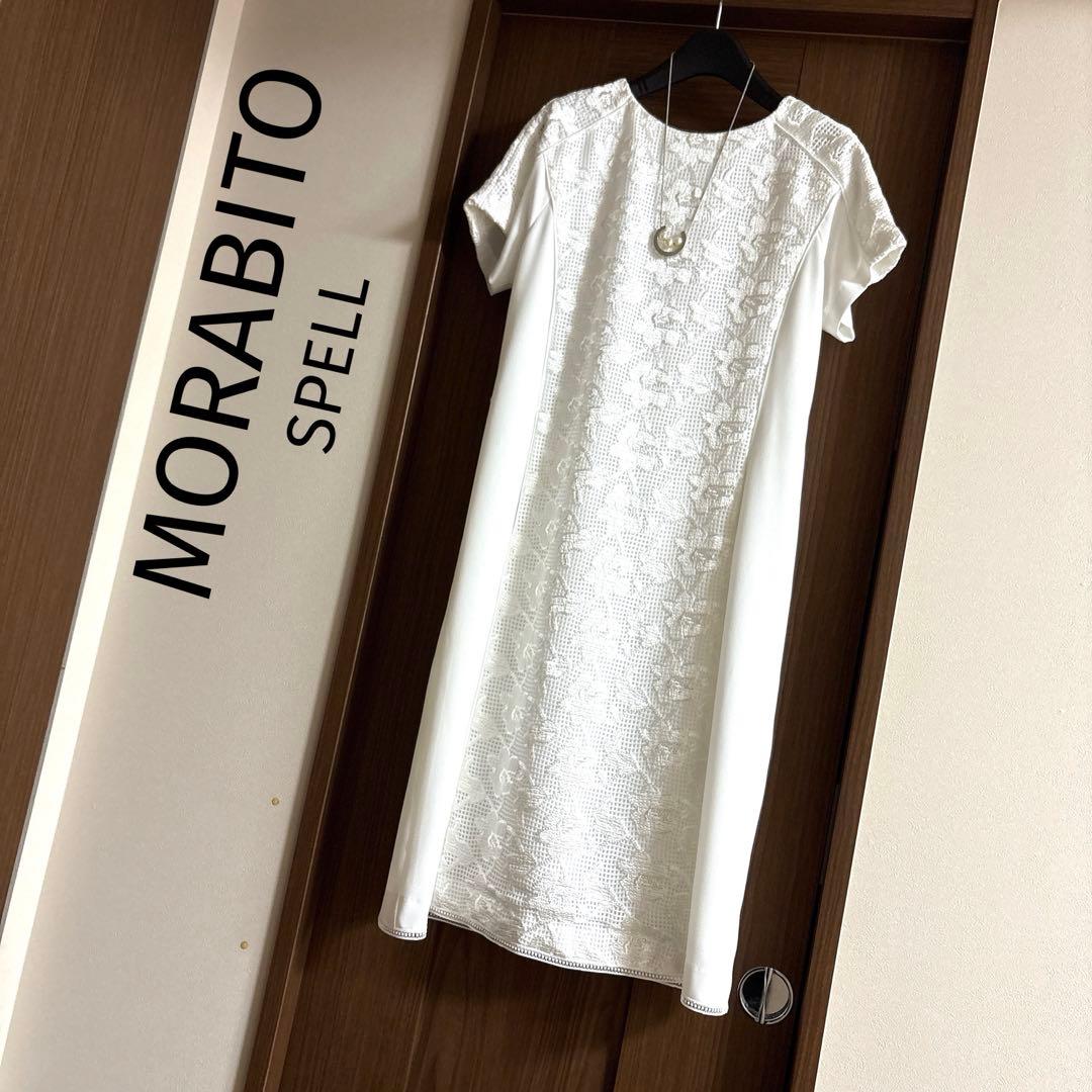 ⭐️新品✨40⭐️モラビト✴︎スペル⭐️フラワー刺繍の切替え