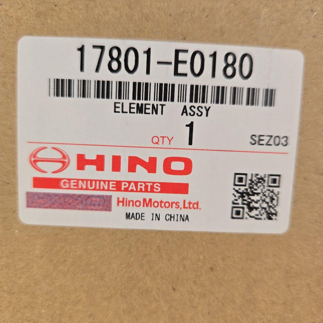 日野プロフィア用純正エアーエレメント17801-E0180 - メルカリ