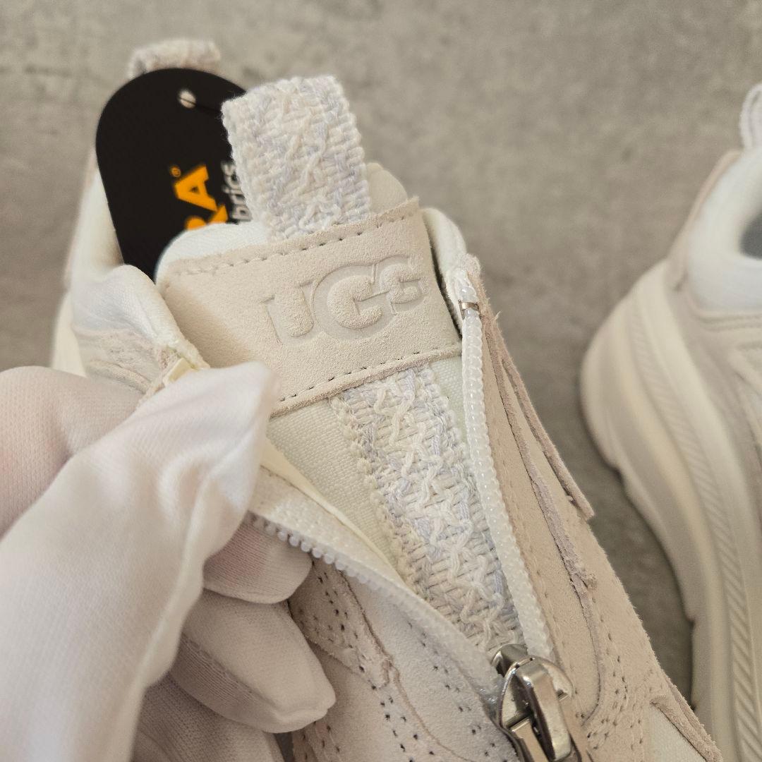 《新品》UGG CA1 ZIP ホワイト 24cm 厚底 軽量 ジップ 箱あり