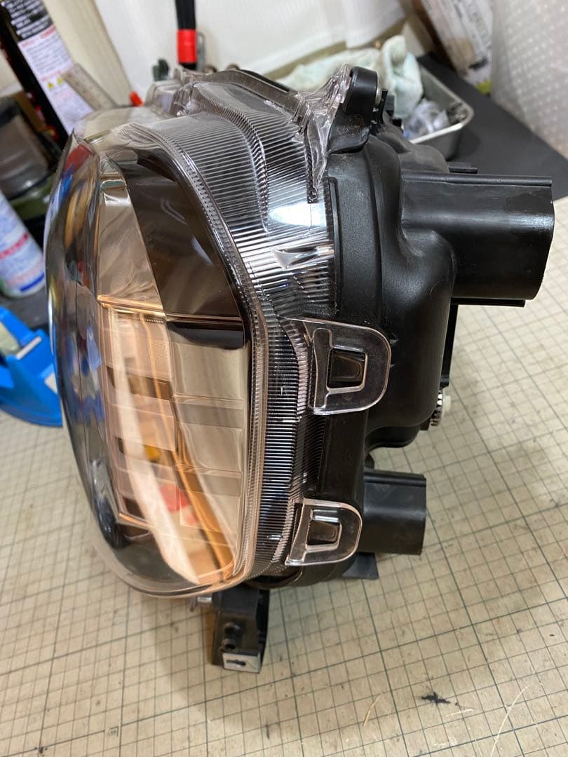 タフト 2022 ヘッドライト 左 - メルカリ