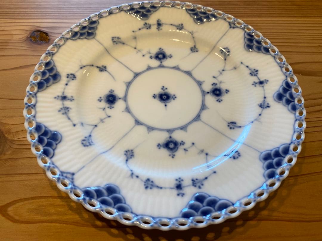 ヤマザキ様専用】フルレース ケーキプレート 1870-90年製 6枚 - メルカリ