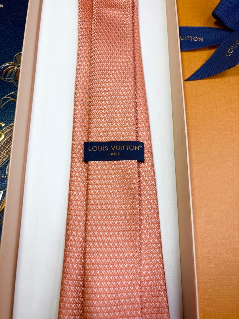 極美品】LOUIS VUITTON ルイヴィトン ネクタイ ダイヤモンドV現行