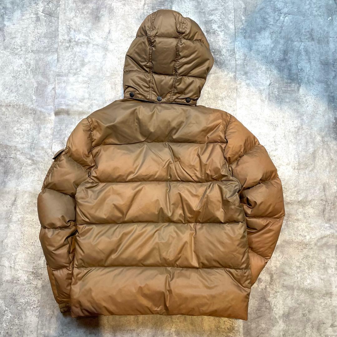 MONCLER モンクレール Basile バジーレマヤ 型 ダウンジャケット