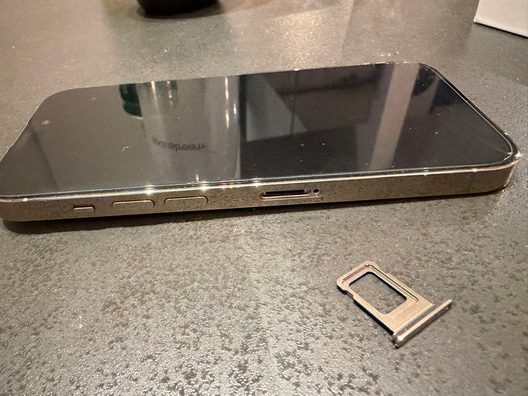 ジャンク】iPhone 14 Pro 水没あり 初期化済み 箱あり付属品未使用