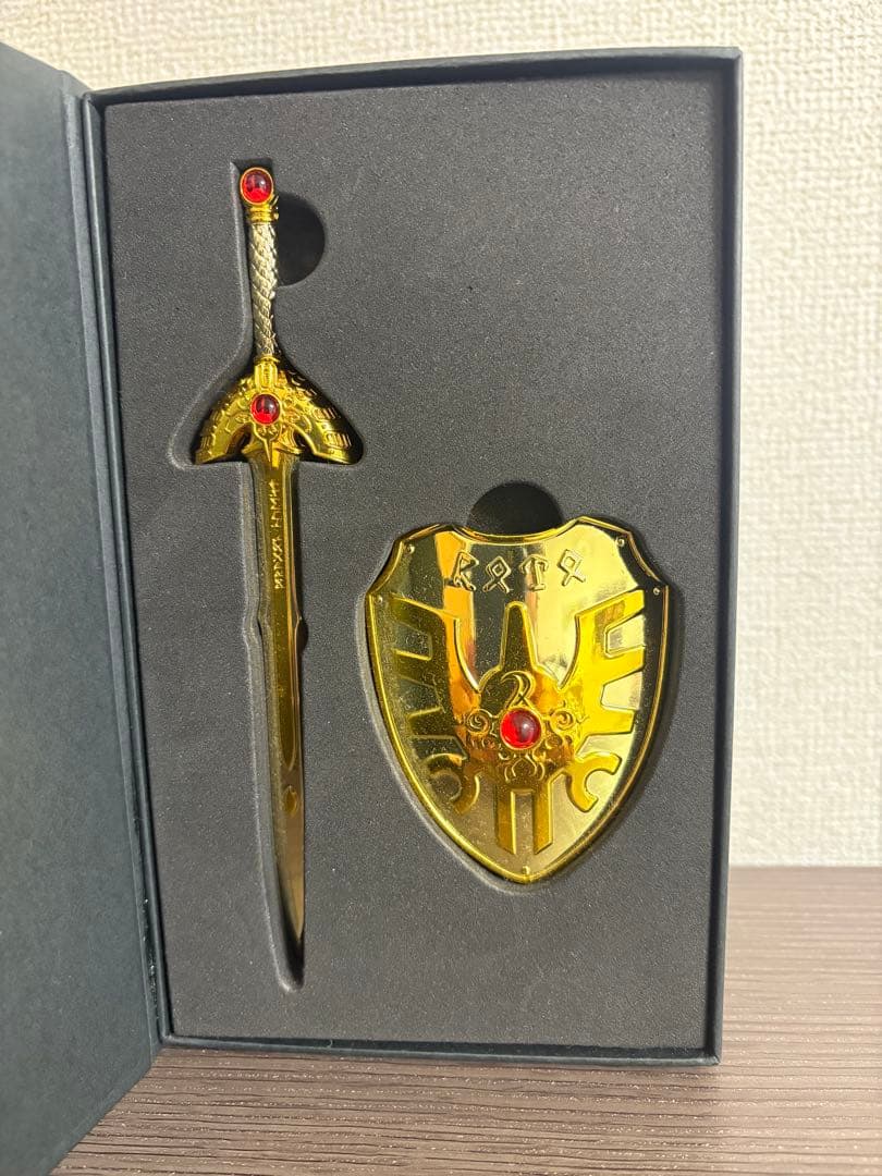 ドラゴンクエスト メタリックアイテムズギャラリースペシャル 剣&盾3点