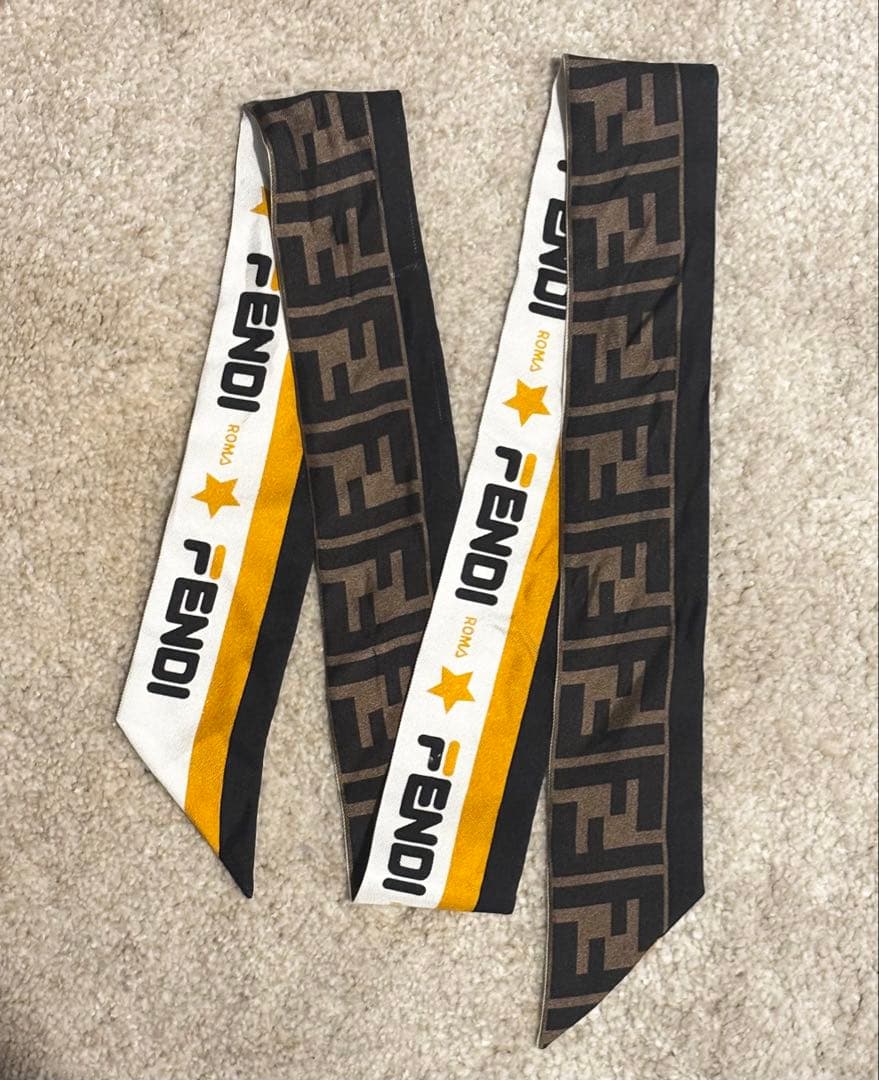 美品 FENDI フェンディ スカーフ ラッピー シルク FILA ズッカ ロゴ