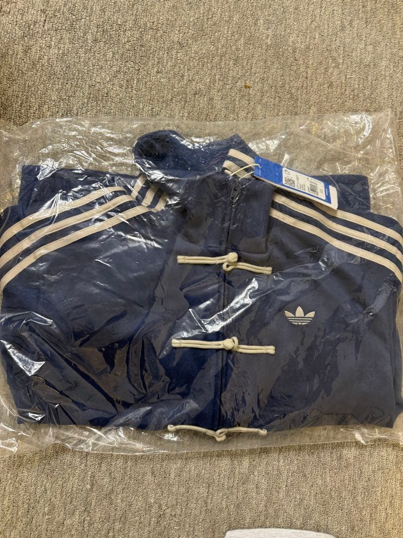 上海 adidas Originals チャイナトラックジャケット XS 上海 adidas Originals チャイナトラックジャケット XS - メルカリ
