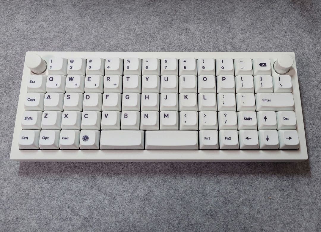 キースイッチ変更済】Keychron Q15 MAX（バナナ軸） - メルカリ