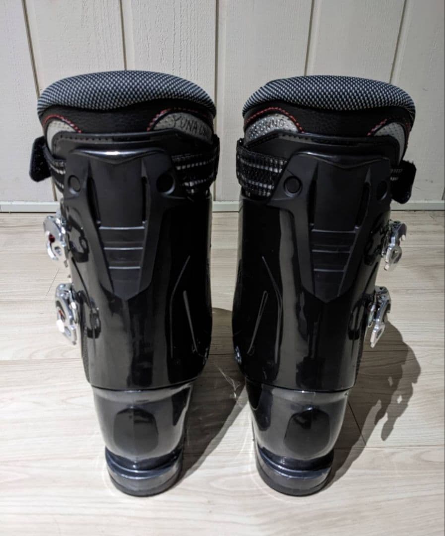 NORDICA　ブーツ　25〜25.5cm