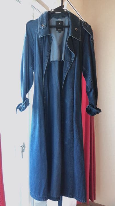 値下げ中❗】石原さとみ着用 デニム トレンチコート - メルカリ