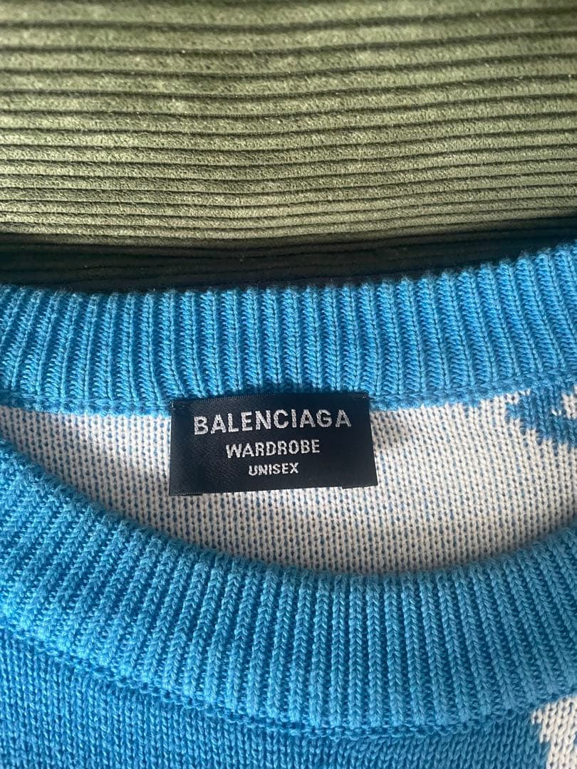 BALENCIAGA ユニセックスニットセーター 青/白 - メルカリ