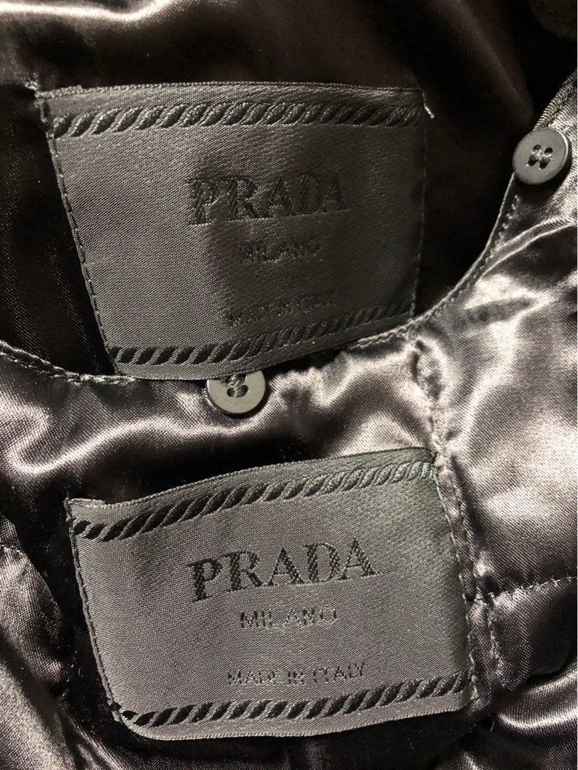 プラダ PRADA ファー付き ナイロン＆レザーベルトコート ライダース風