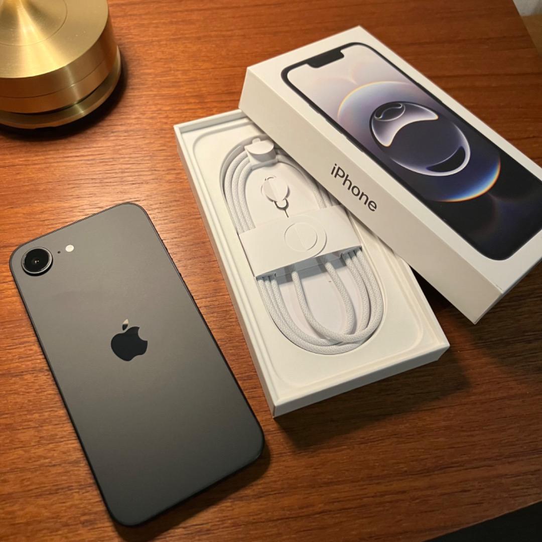 iPhone16e 香港版 美品 シャッター音なし - メルカリ