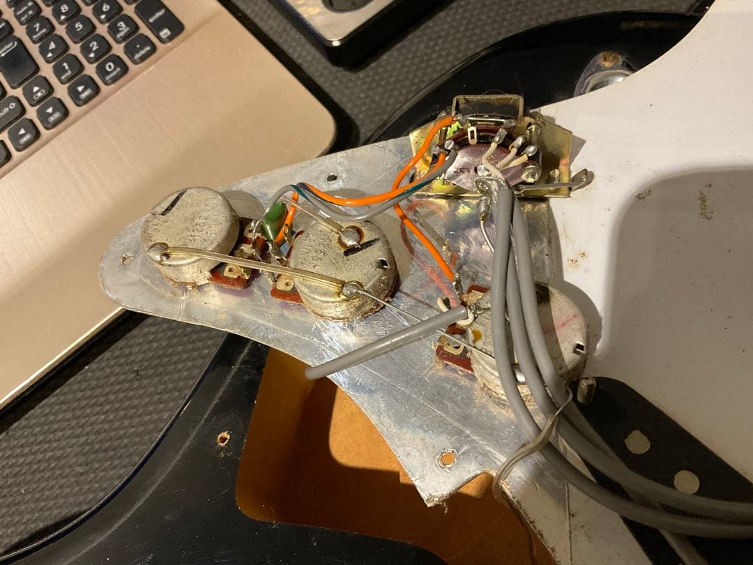 heerby SE-500 EXCEL MODEL ストラト Vintage - メルカリ