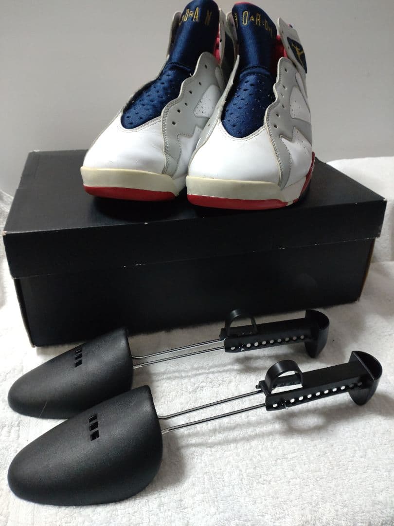 NIKE　エア　ジョーダン７　2012　　　オリンピックモデル美品 Jordan 7 Retro GS 'Olympic' 2012 - Air Jordan - 304774 135 - white