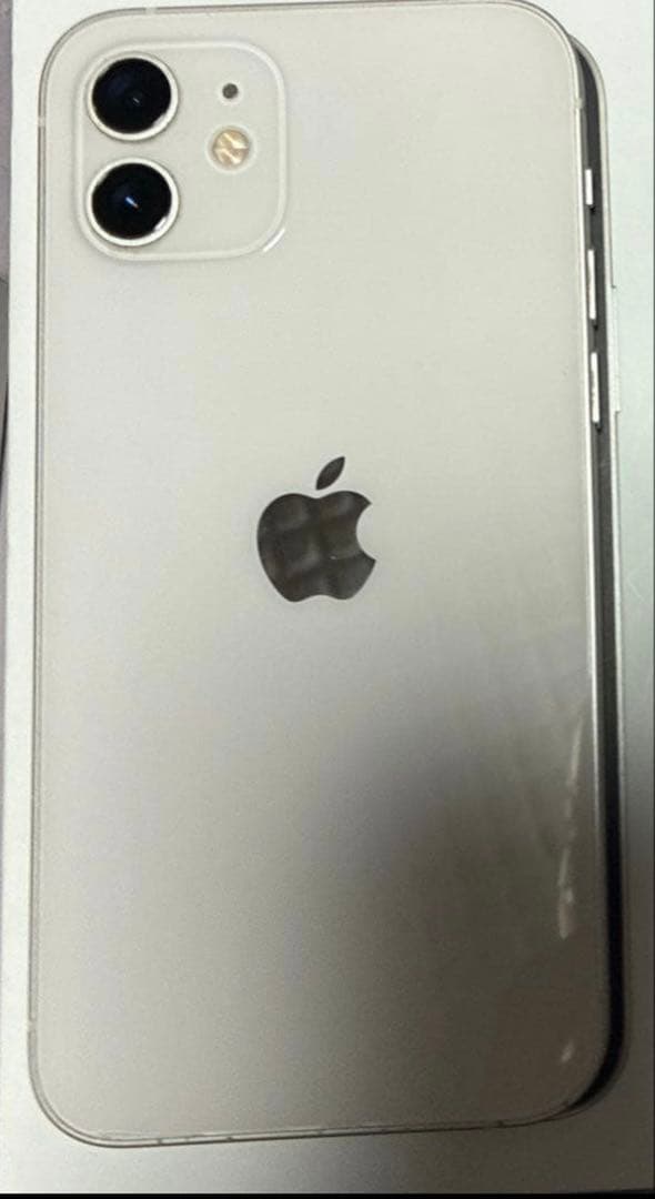 ぺ*い様 Apple iPhone 12 本体 箱あり バッテリー100％ - メルカリ