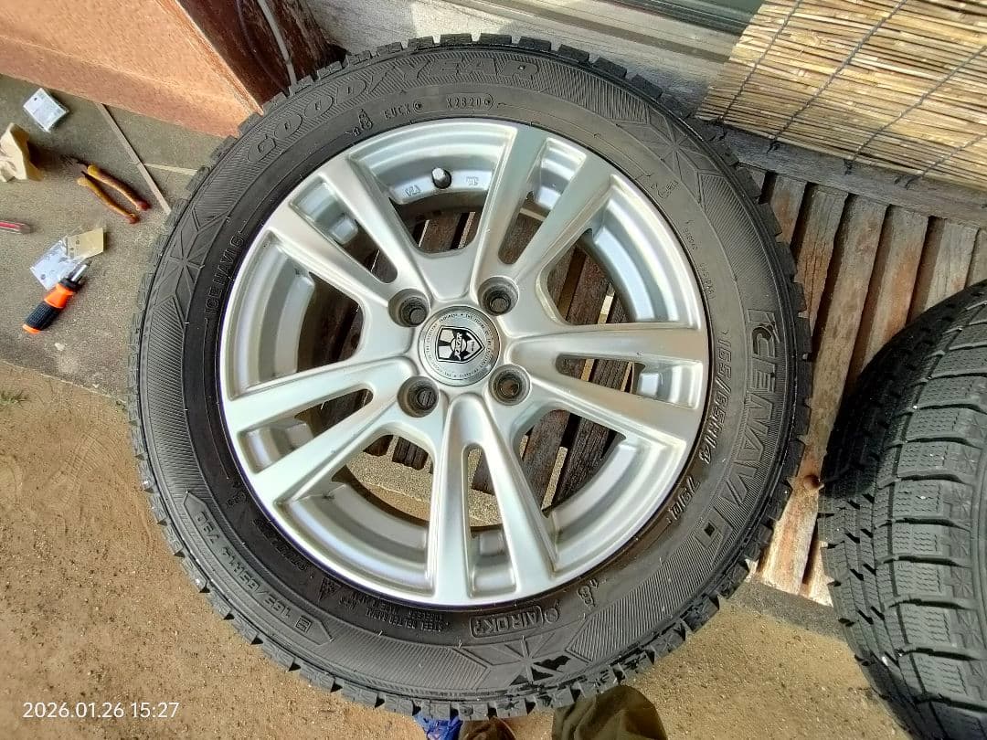 スタッドレスタイヤ&ホイールセット 165-65-14 ソリオ 直接引取希望