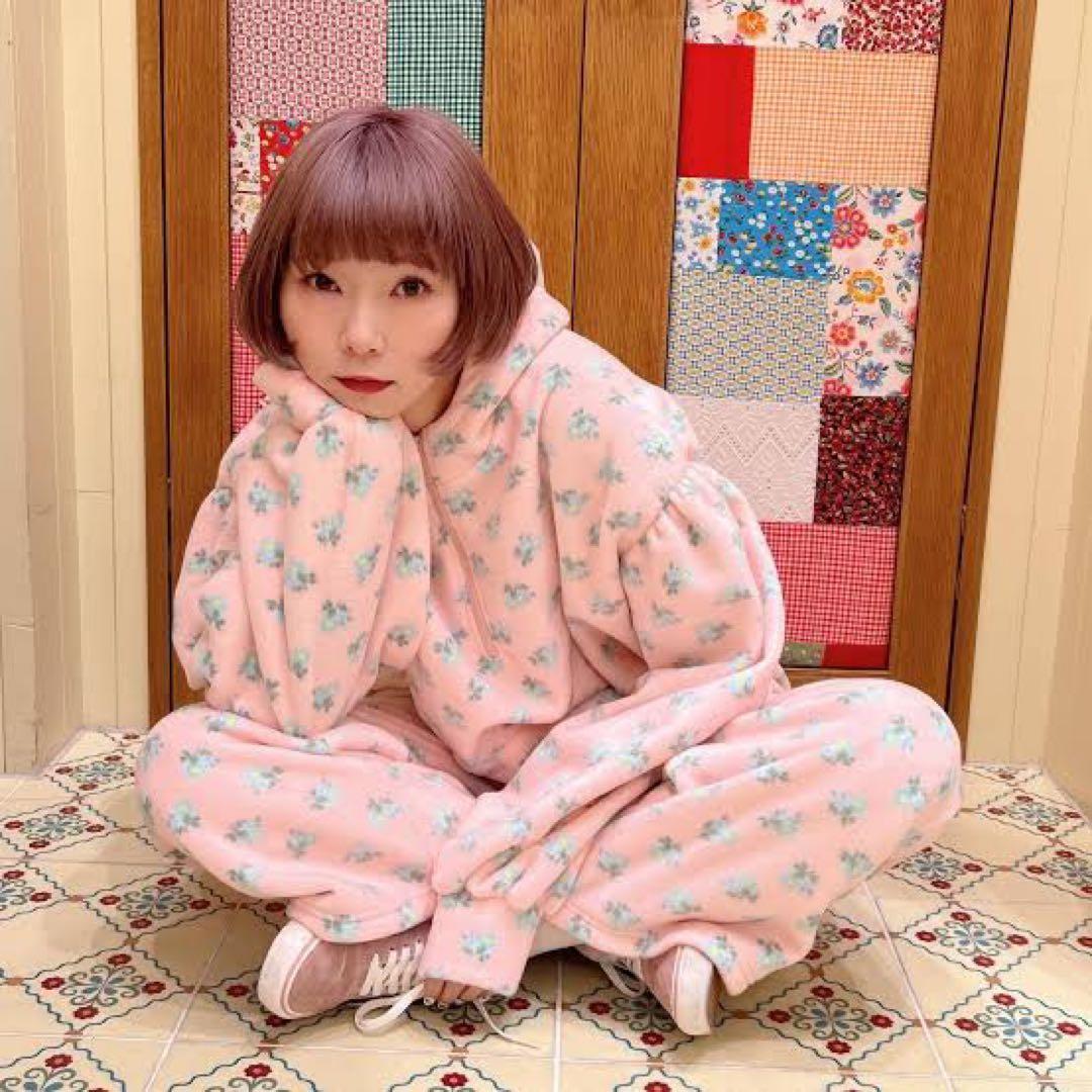 お値下げ！！poppy 花柄ルームウェア あさぎーにょ - メルカリ