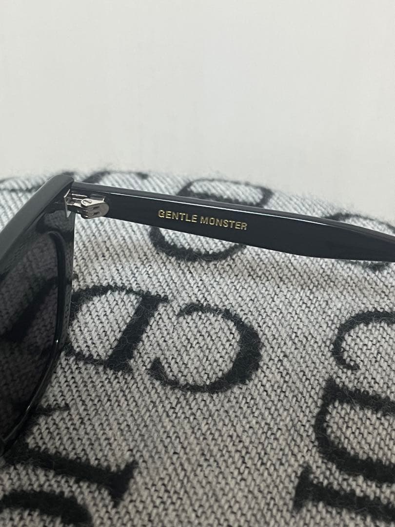 登坂広臣着用 GENTLE MONSTER HUE 岩田剛典着用 - メルカリ