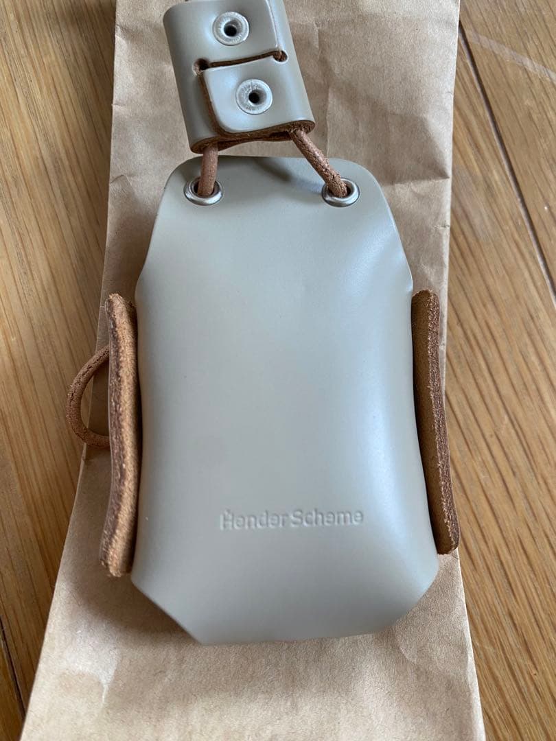 Hender Scheme AirPodsケース - メルカリ