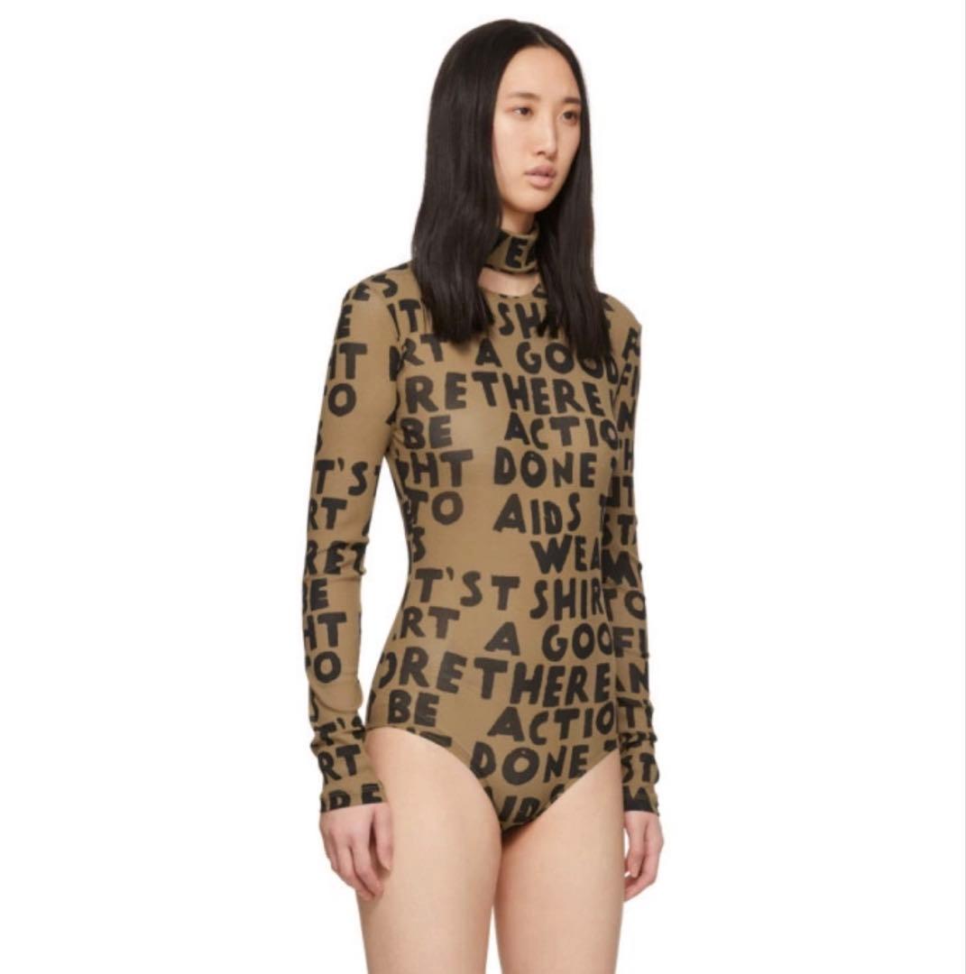 MM6 テキストプリント ボディースーツ - メルカリ