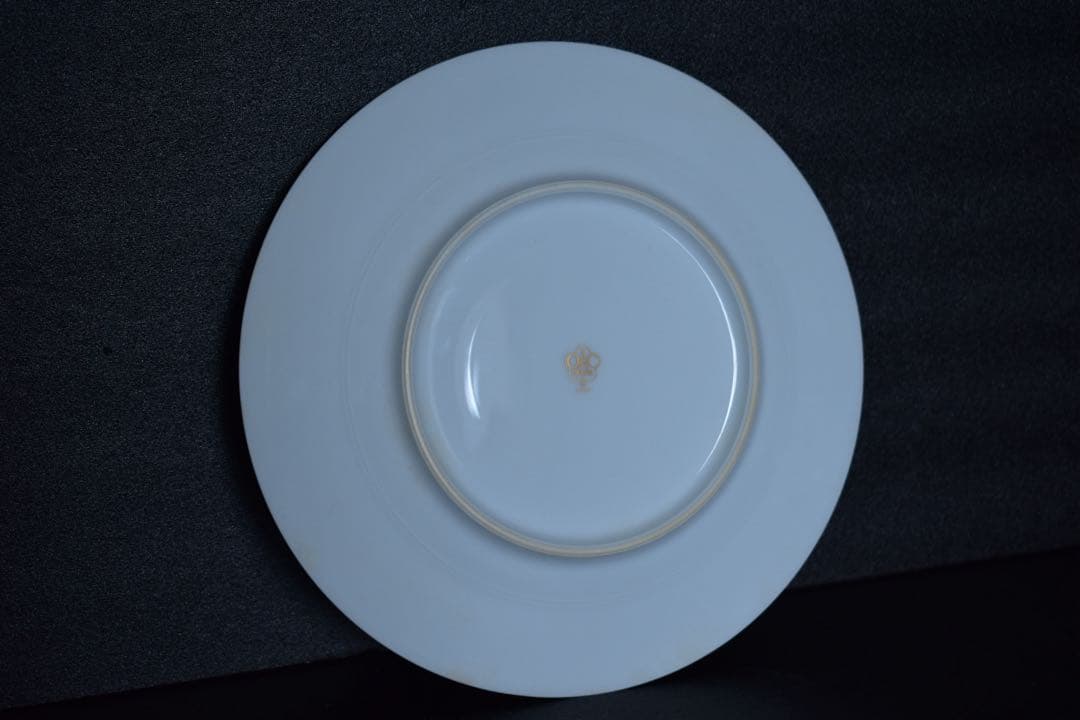 大倉陶園 グランアレグリア 優勝記念 皿 サンデーレーシング 競馬 ウマ