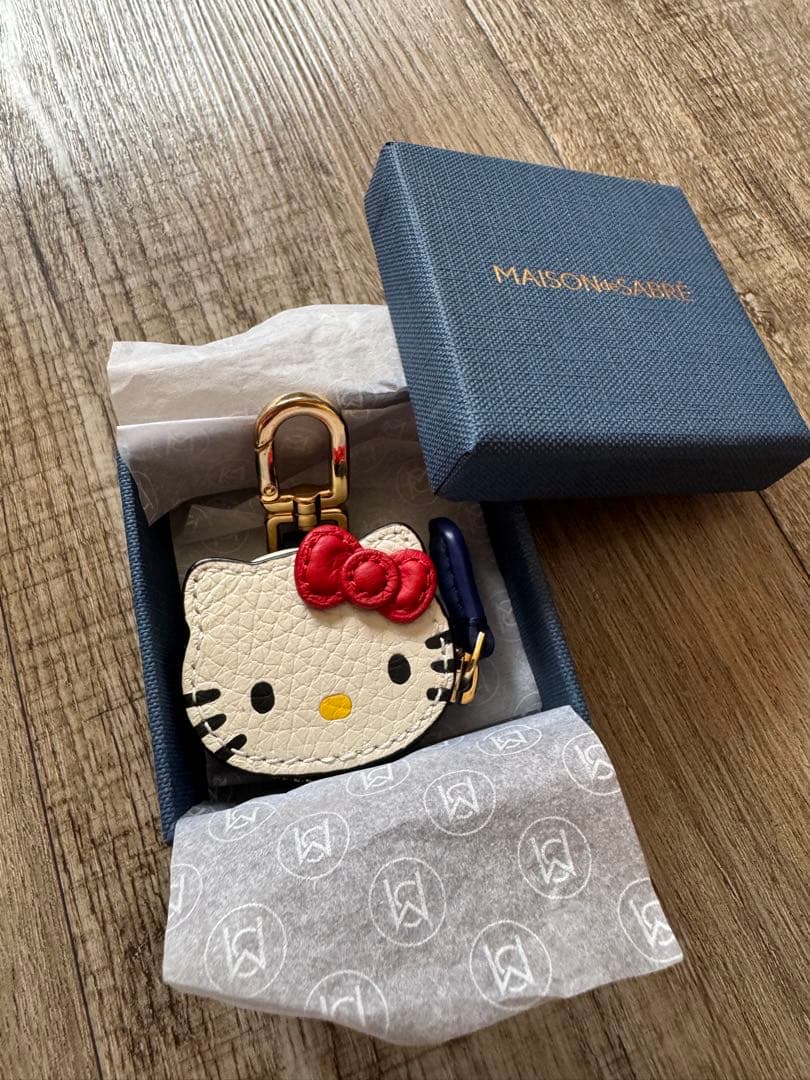 MAISON de SABRE ハローキティ キーホルダー - メルカリ