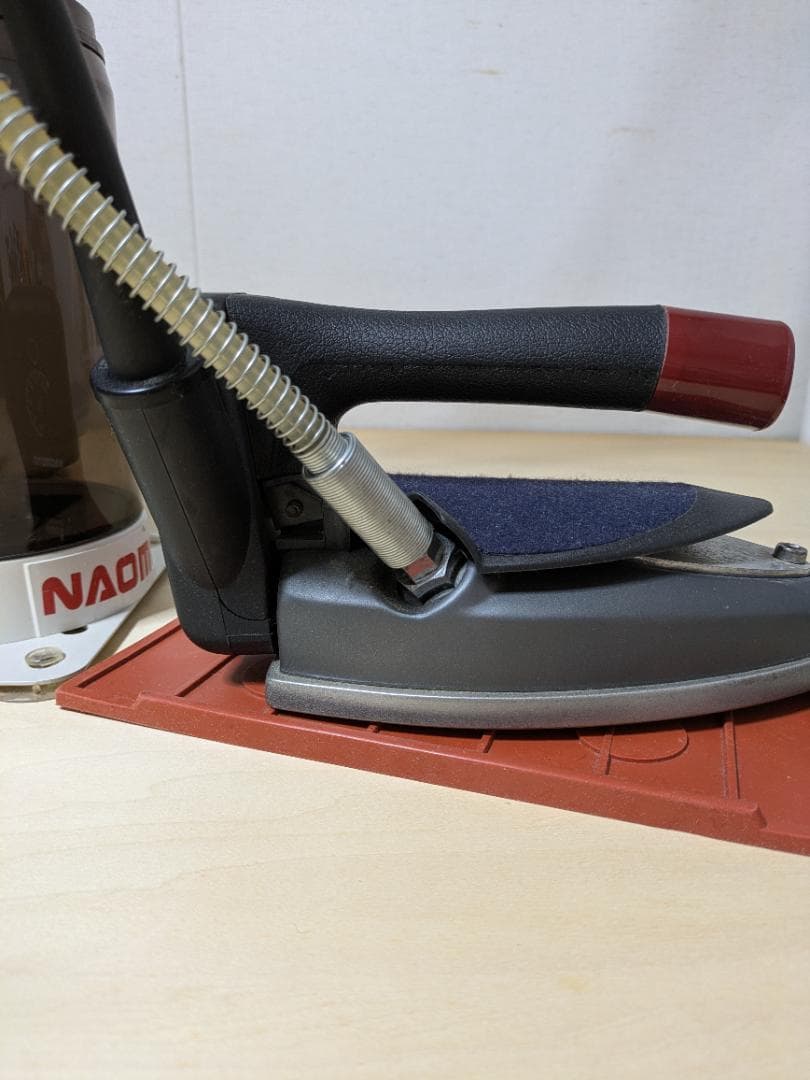 ナオモト ハイ スチームアイロン 限定tillandsia様