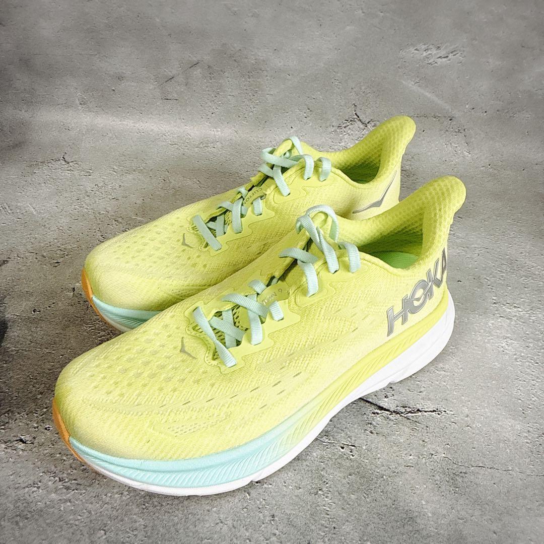 美品　HOKA ホカ　クリフトン9 レディース　24.5cm 軽量