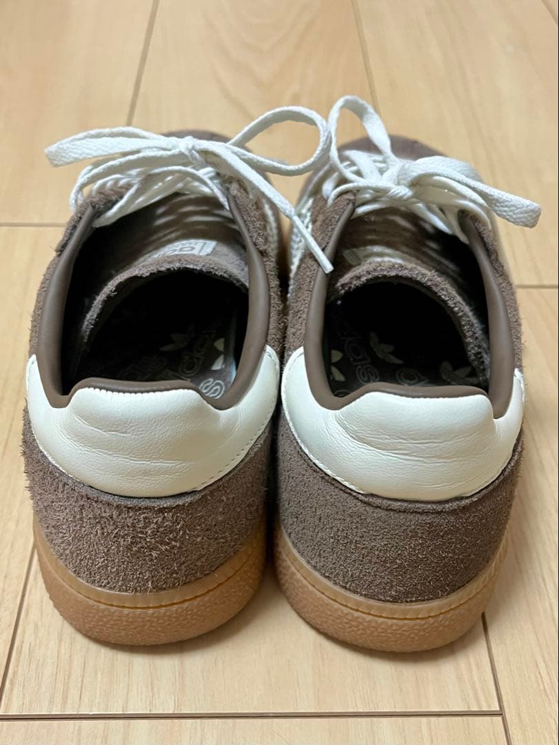 adidas ハンドボール スペツィル 23.5cm