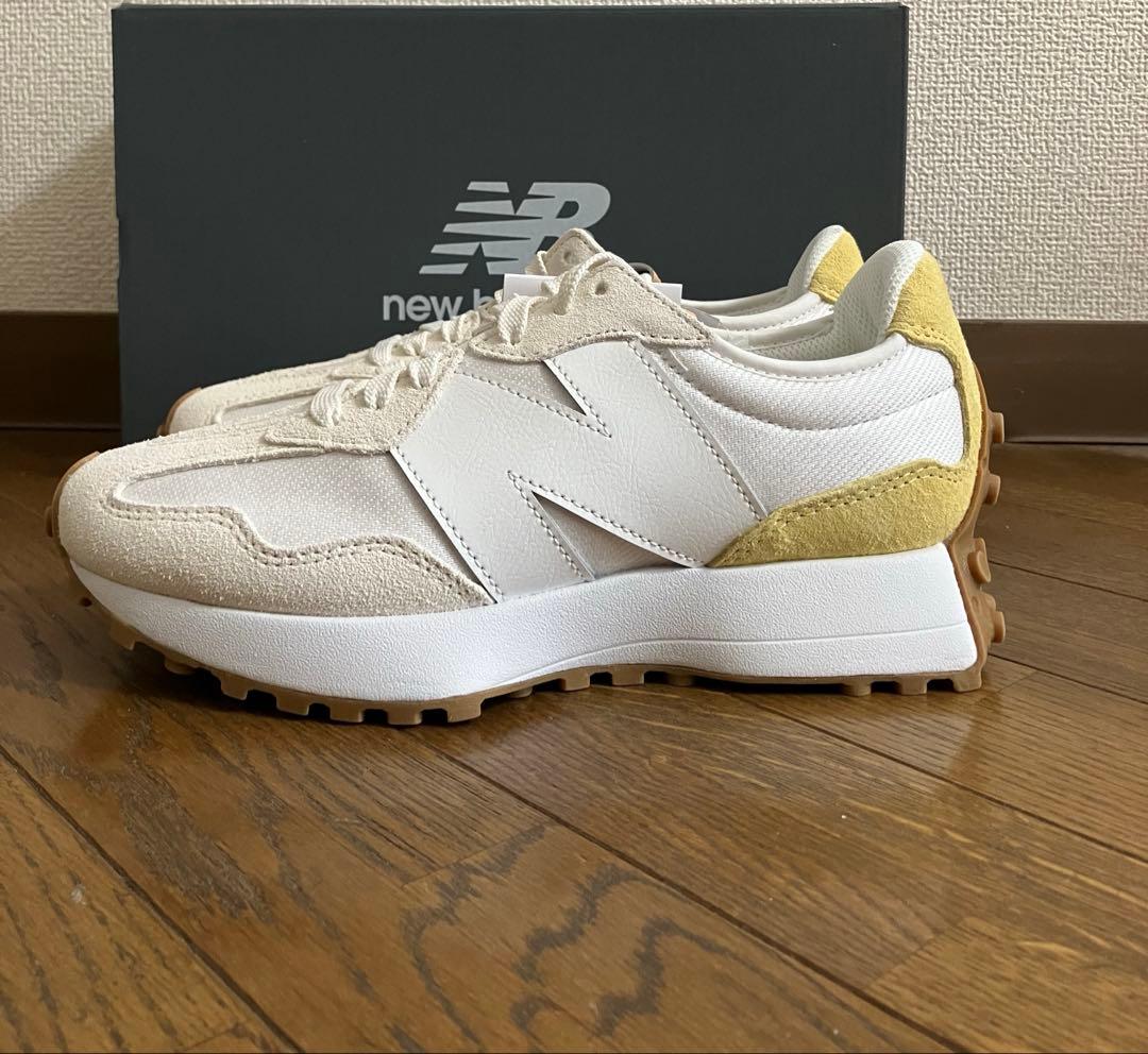 24.0cm ニューバランスWS327 ホワイト&ベージュカラー