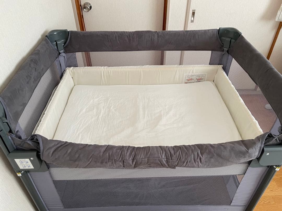 【美品】Apricaココネル エアー ベビーベッドグレー アップリカ（Aprica） ココネル エアー AB グレーベアー(GR) ベビー