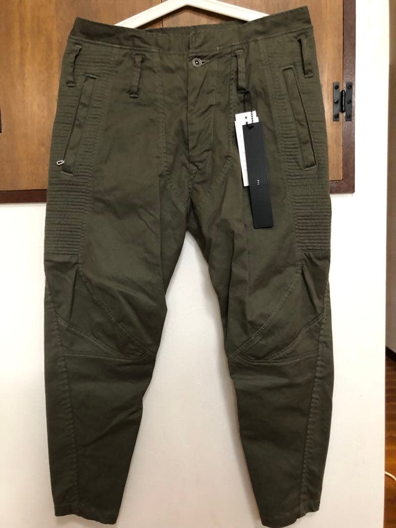 JULIUS カーキ ナイロンツイルライダースパンツ JULIUS 2024-25AW Aラインシルエット バイカースタイリング -FASCINATE