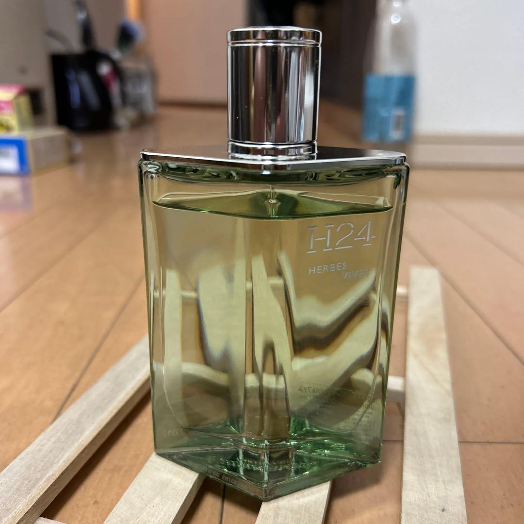 ハ*ル様 H24 HERBES VIVES 100ml オー ド パルファム 《H24 エルブ・ヴィーヴ》 - 100 ml | Hermès