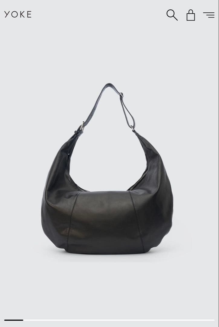 YOKE Carf Leather Circle Bag ブラック Carf Leather Circle Bag | YOKE Official Website