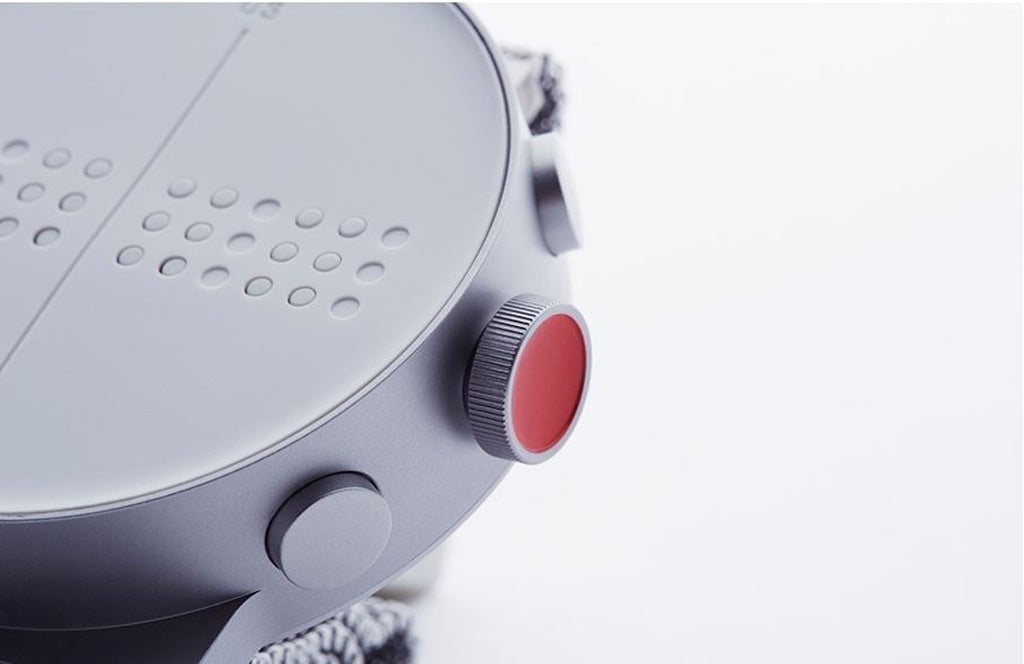 点字が浮き出る】新感覚の腕時計、視覚障がい者向けのスマートウォッチ