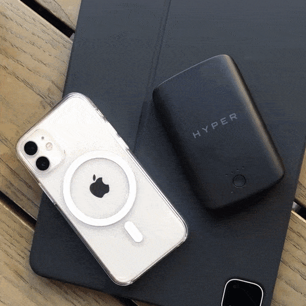 MagSafe対応iPhoneにぴたっと急速充電！Hyperマグネットバッテリー
