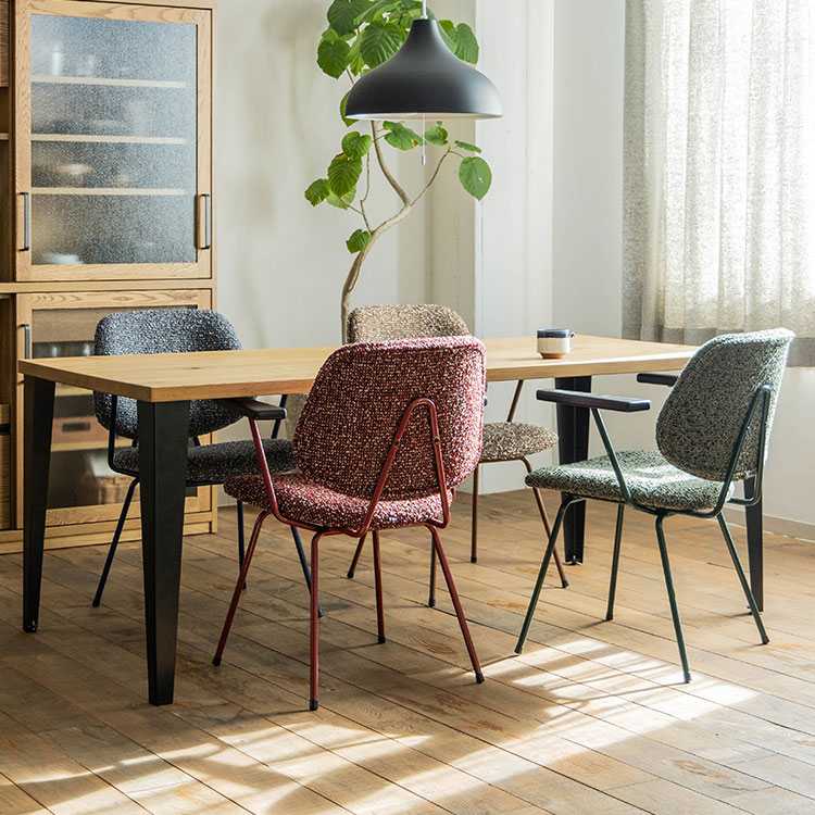 アボック ダイニングチェア 肘付 カラー脚| 家具・インテリア通販